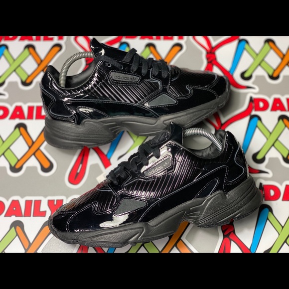 adidas falcon triple black